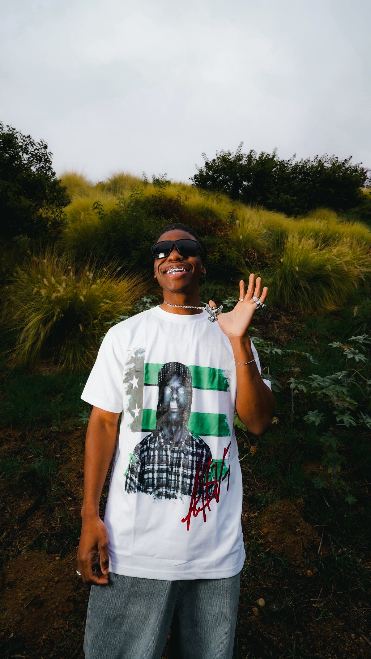 FA$HION GRAPHIC TEE